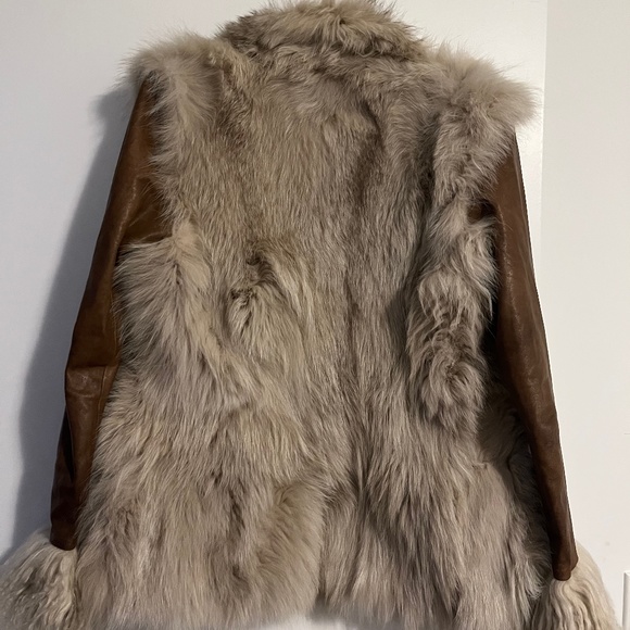 Fox Fur Coat - Picture 1 of 4